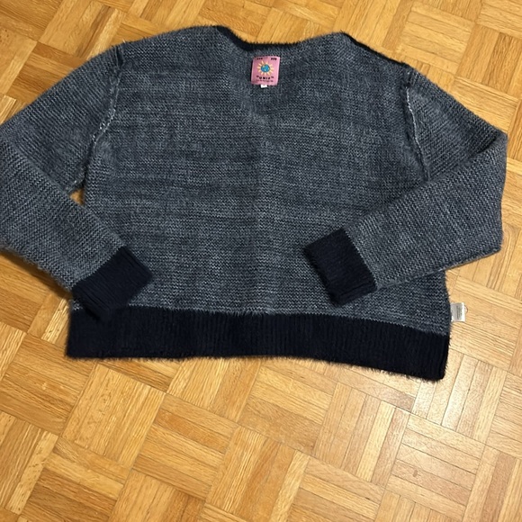 UNIF NWOT - Picture 6 of 9